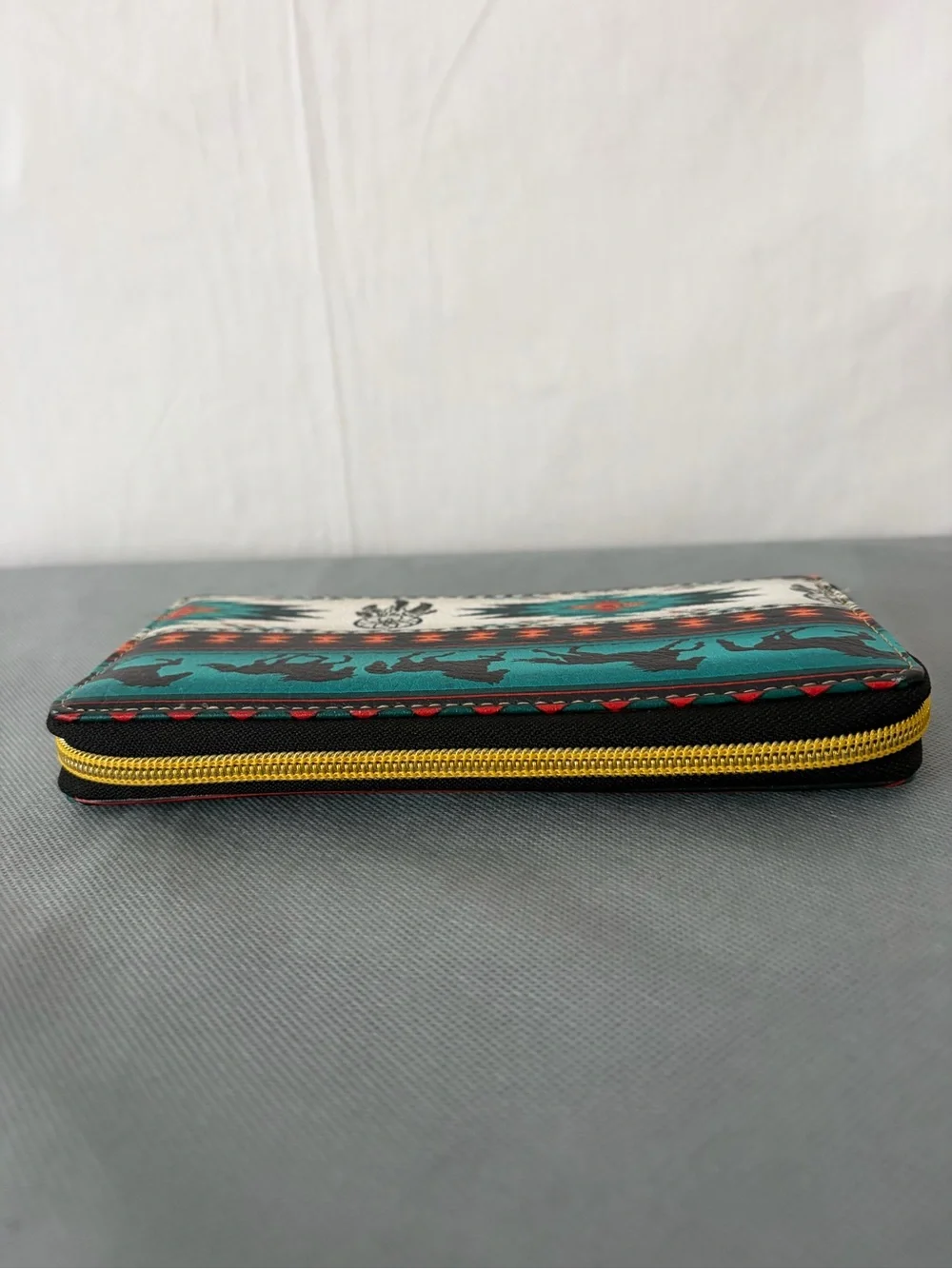 Western Aztec Wallet Horse Multicolor Zip Around (B193)